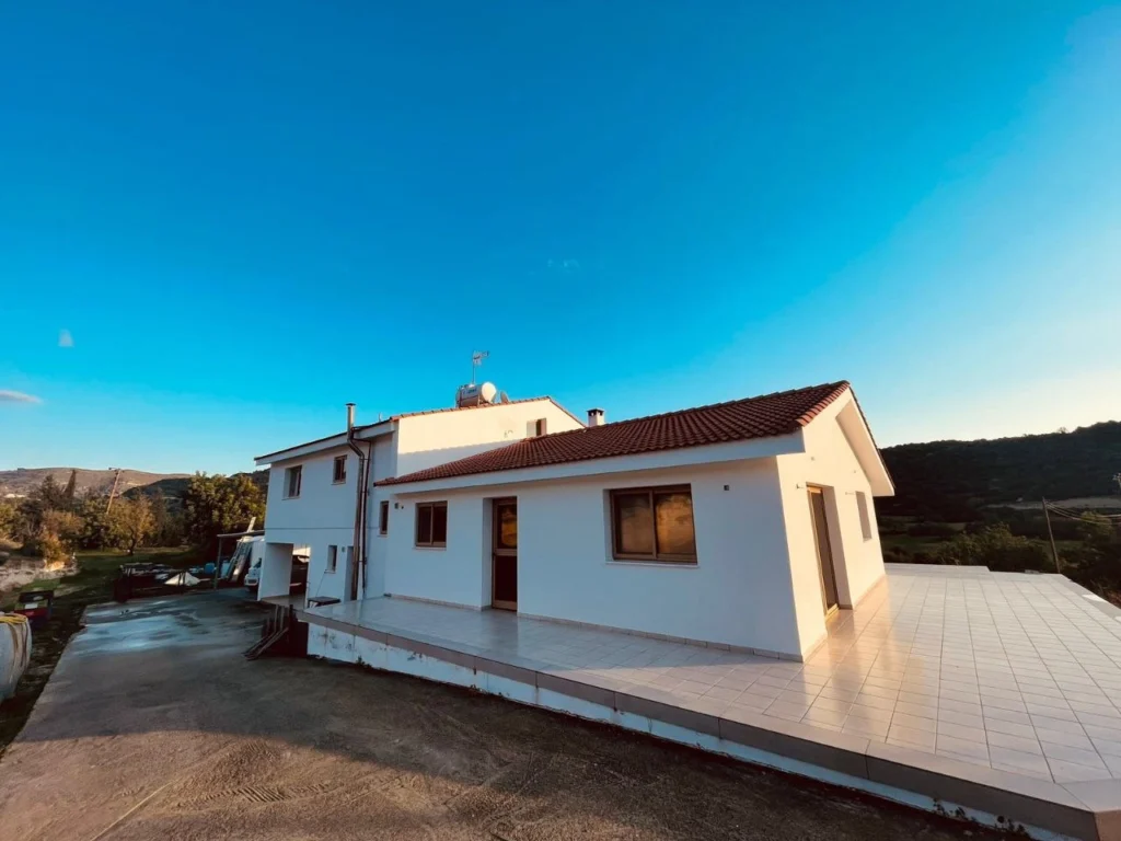 3 Bedroom House for Sale in Fasoula Lemesou, Limassol District