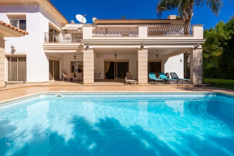 5 Bedroom House for Sale in Germasogeia, Limassol District