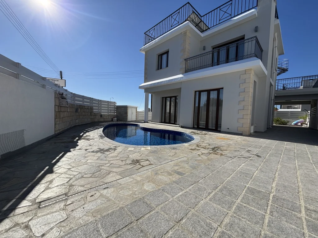 4 Bedroom House for Rent in Pissouri, Limassol District