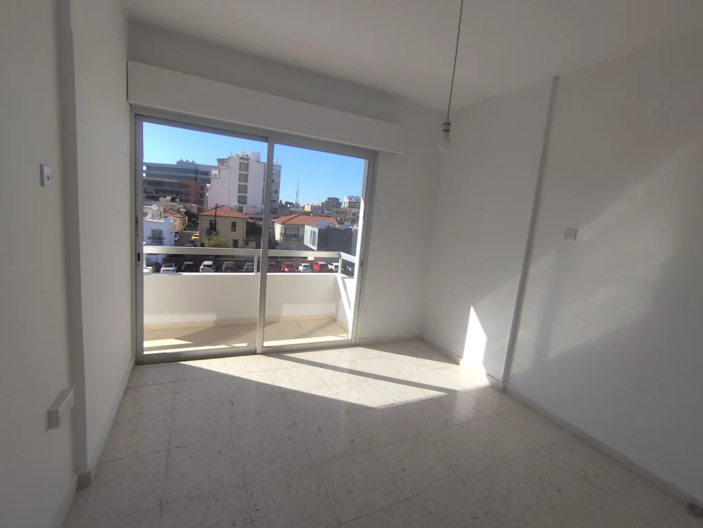 90m² Office for Rent in Limassol – Agia Zoni