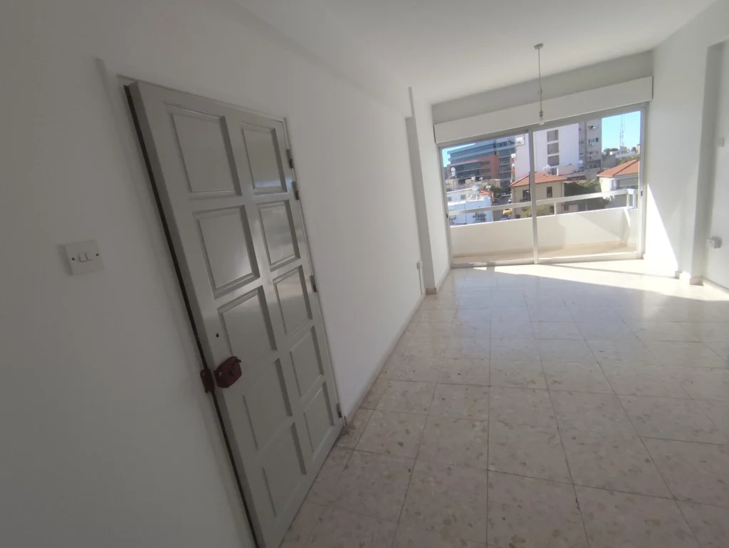 90m² Office for Rent in Limassol – Agia Zoni