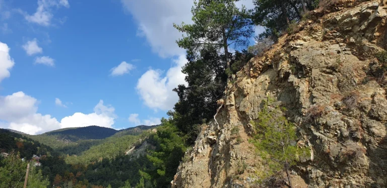 2 Bedroom House for Rent in Pano Platres, Limassol District