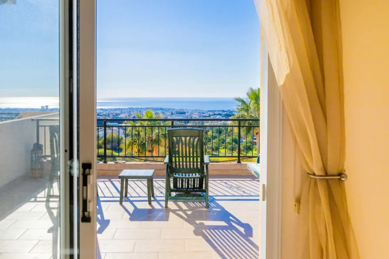 2 Bedroom Apartment for Sale in Mesa Chorio, Paphos District