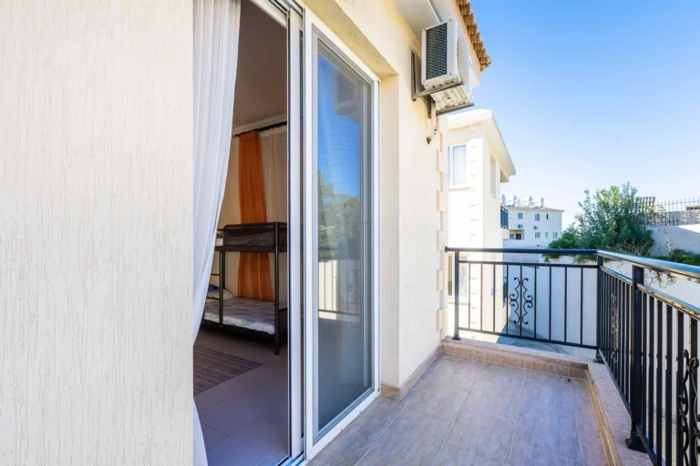 2 Bedroom Apartment for Sale in Mesa Chorio, Paphos District