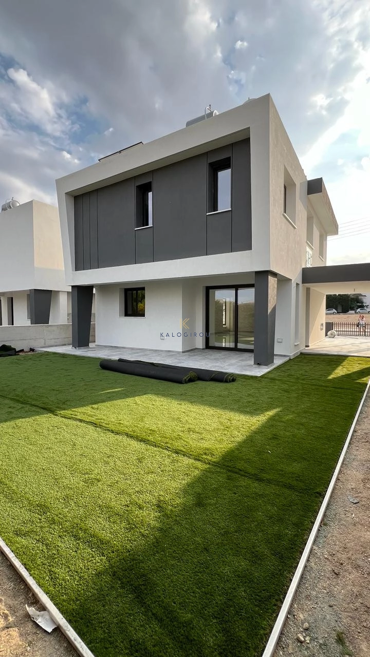 3 Bedroom House for Sale in Aradippou, Larnaca District