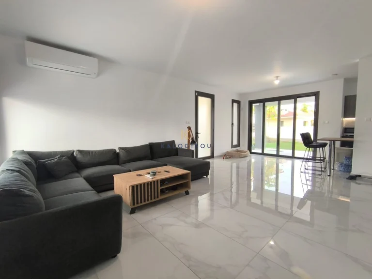 3 Bedroom House for Sale in Aradippou, Larnaca District