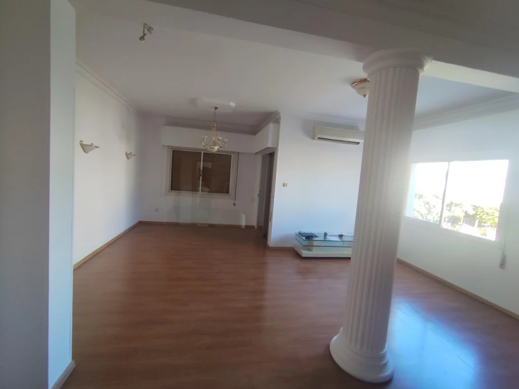140m² Office for Rent in Limassol District