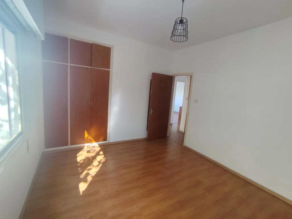 140m² Office for Rent in Limassol District