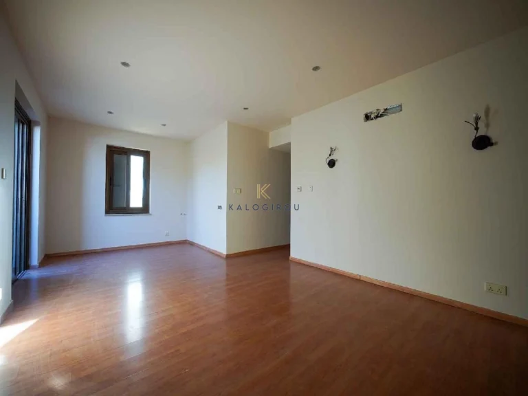 5 Bedroom House for Sale in Tseri, Nicosia District