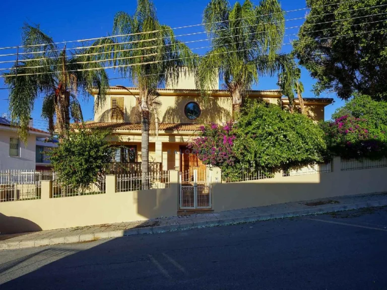 5 Bedroom House for Sale in Tseri, Nicosia District