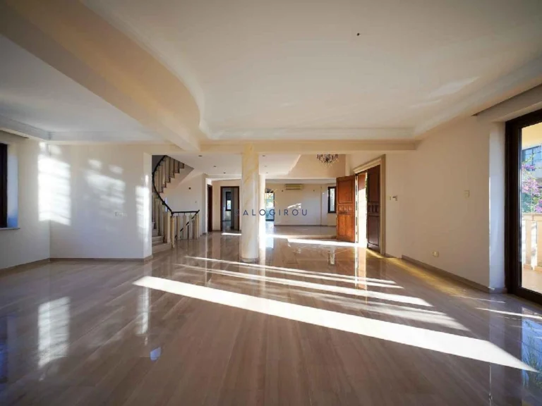 5 Bedroom House for Sale in Tseri, Nicosia District