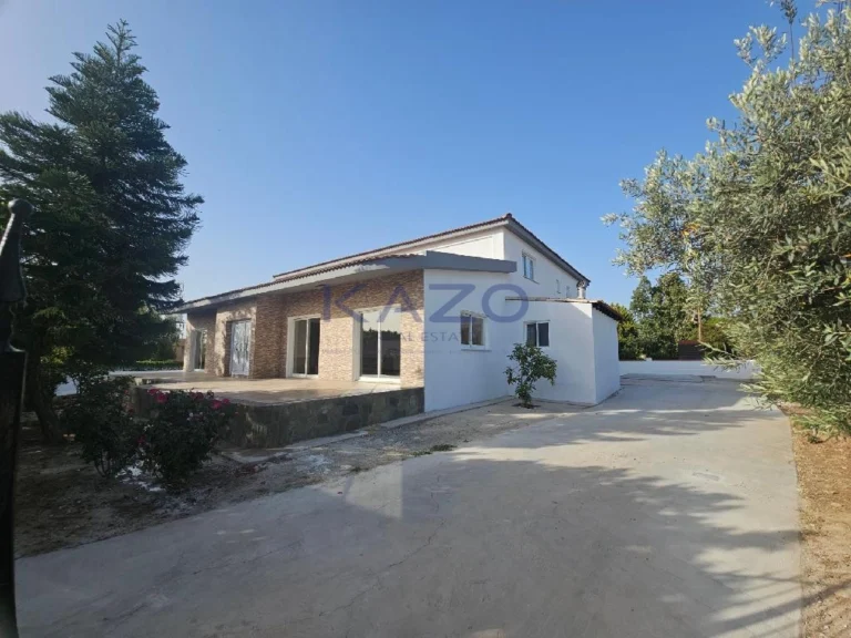 5 Bedroom House for Sale in Palaiometocho, Nicosia District