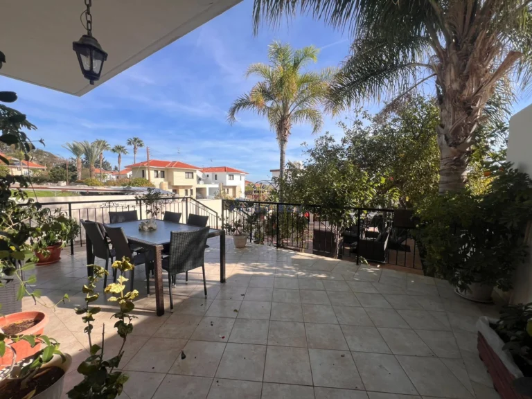 3 Bedroom House for Sale in Oroklini, Larnaca District