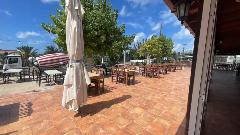 500m² Commercial for Sale in Chlorakas, Paphos District