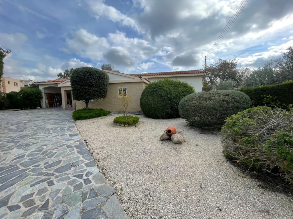 4 Bedroom House for Rent in Mesogi, Paphos District